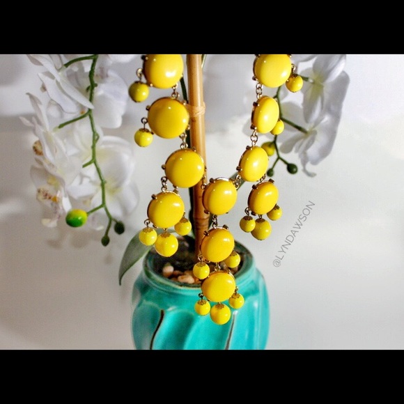 Bubble statement necklace - Picture 2 of 4